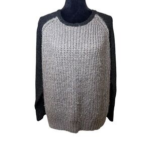 John + Jenn | Anthro | Two-Tone Gray & Black Sweater | Sz M